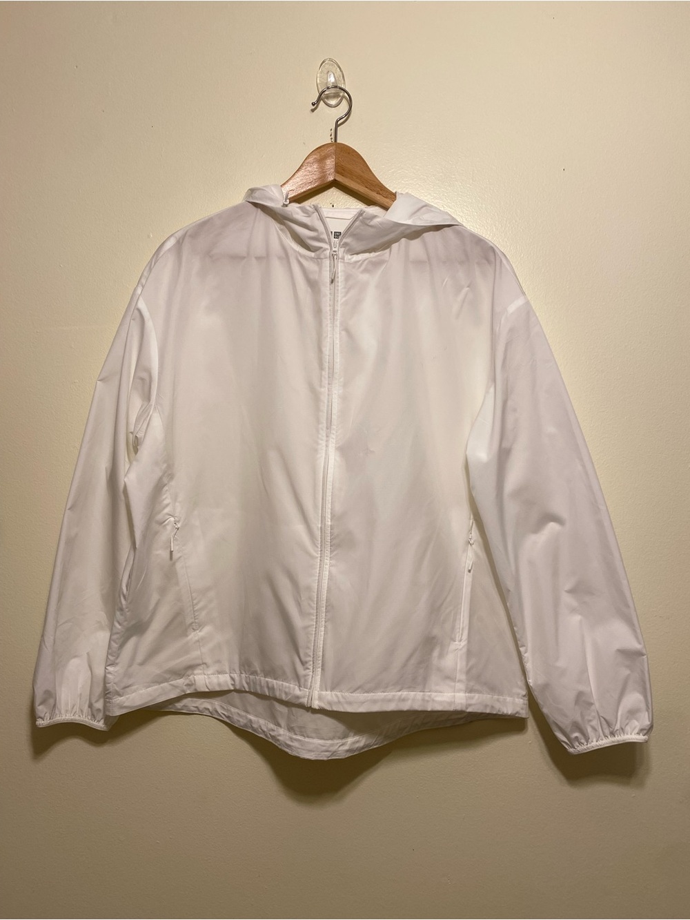 Uniqlo White Hooded Windbreaker Jacket. Size S